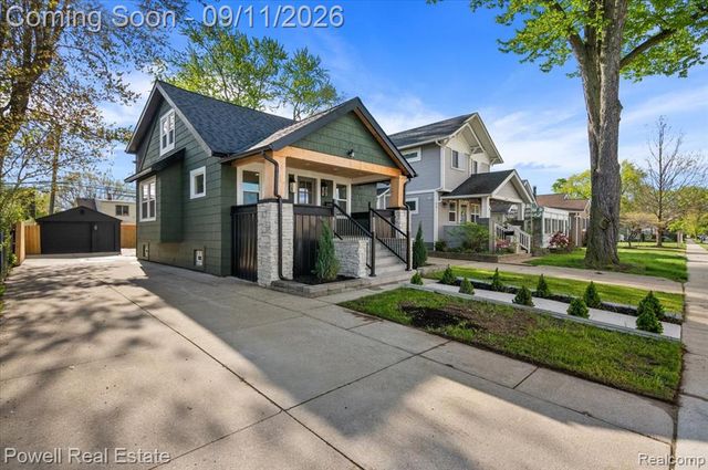 121 S Edison Avenue, Royal Oak, MI 48067