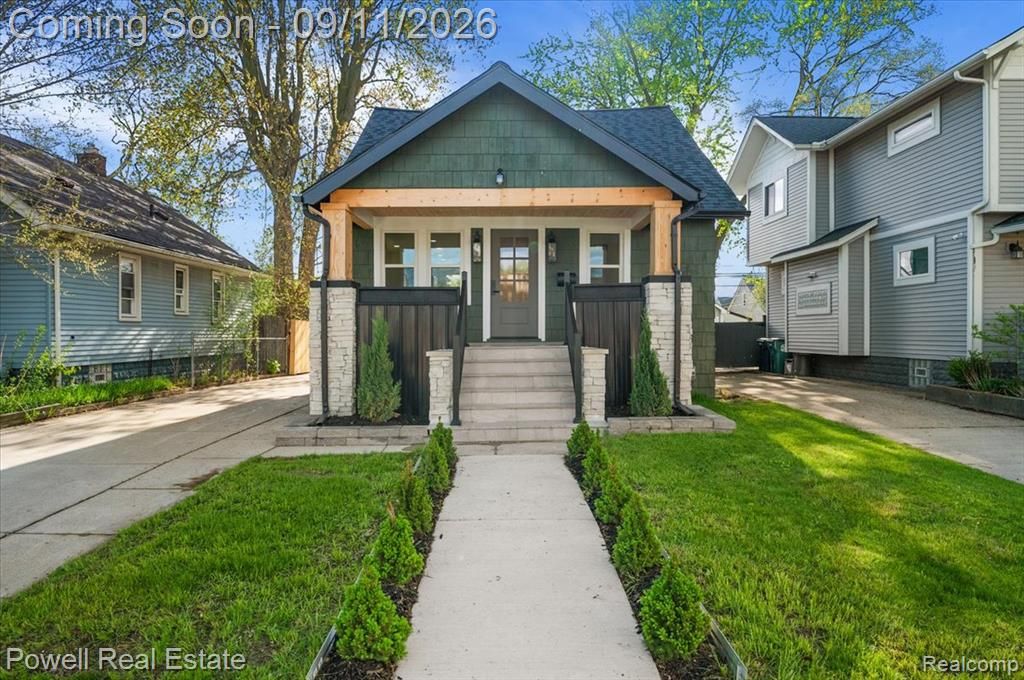 121 S Edison Avenue, Royal Oak, MI 48067