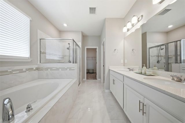 34303 RADLEY WAY, Wesley Chapel, FL 33545