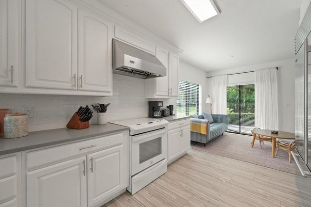 11355 Pond View Drive D104, Wellington, FL 33414