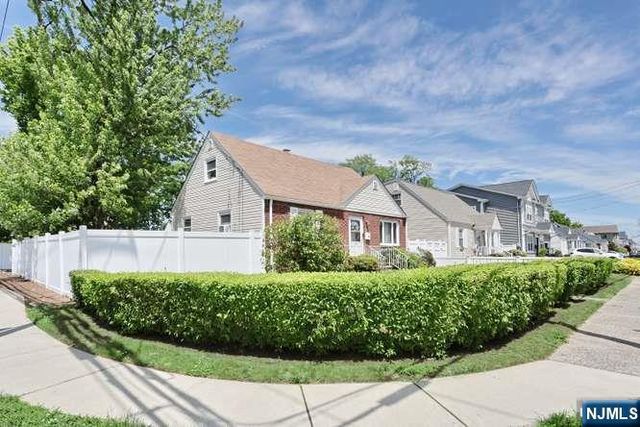 141 Graham Terrace, Saddle Brook, NJ 07663