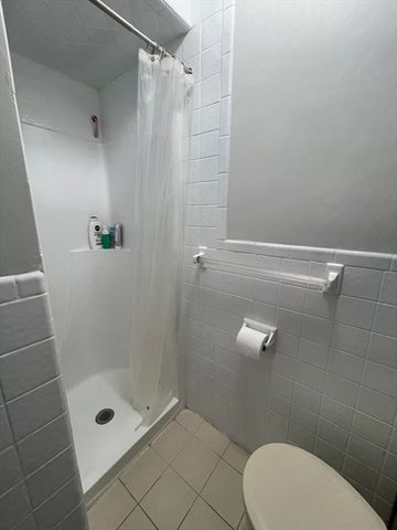 5 Battery St 3, Boston, MA 02109