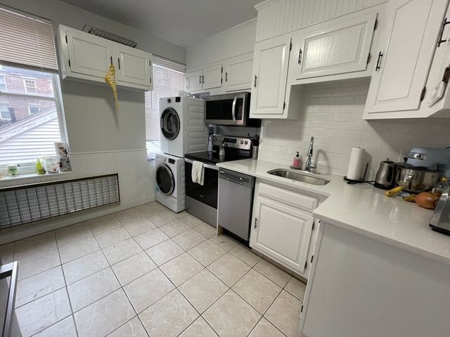 5 Battery St 3, Boston, MA 02109