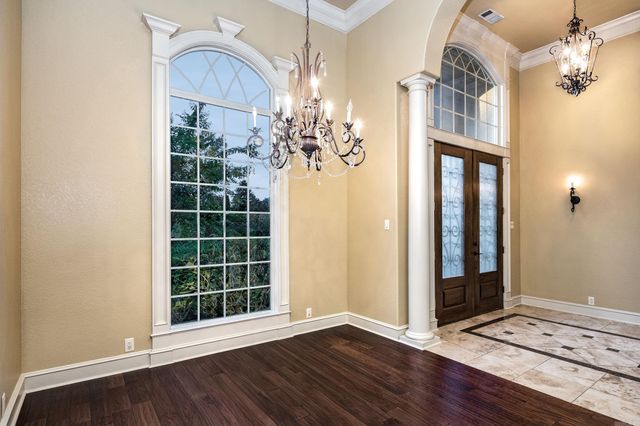 2001 Wellington Plantation Drive, Little Rock, AR 72211