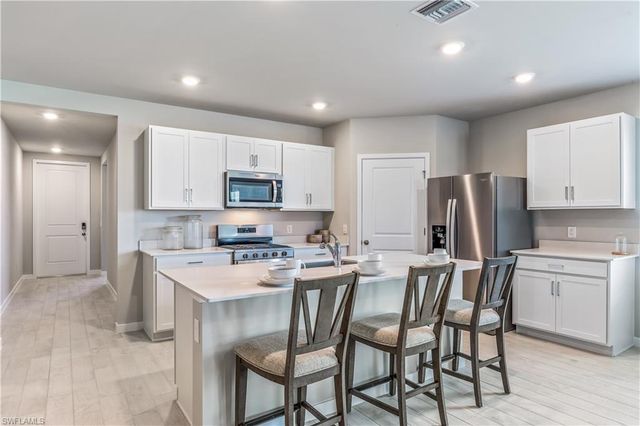 17770 SHADE TREE LOOP, Punta Gorda, FL 33982