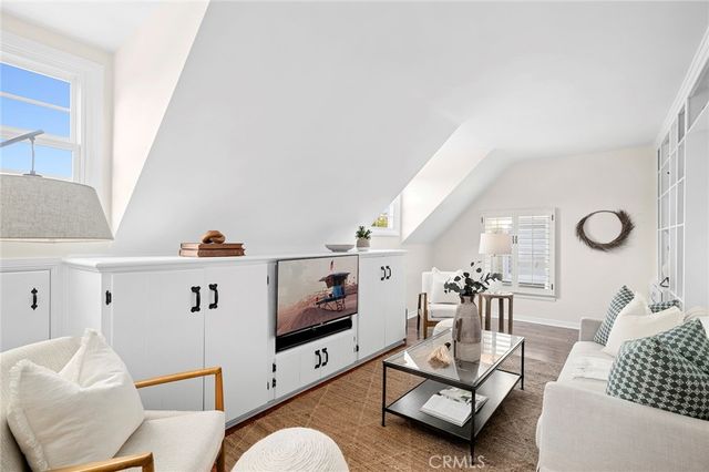 2029 Miramar Drive, Newport Beach, CA 92661