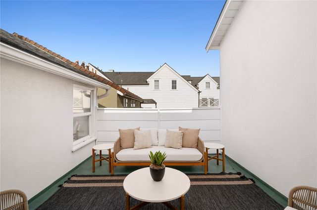 2029 Miramar Drive, Newport Beach, CA 92661
