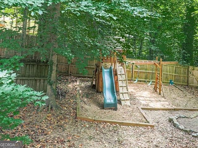 389 Saint Albans Court SW, Mableton, GA 30126