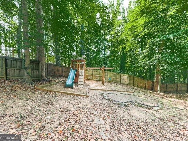 389 Saint Albans Court SW, Mableton, GA 30126