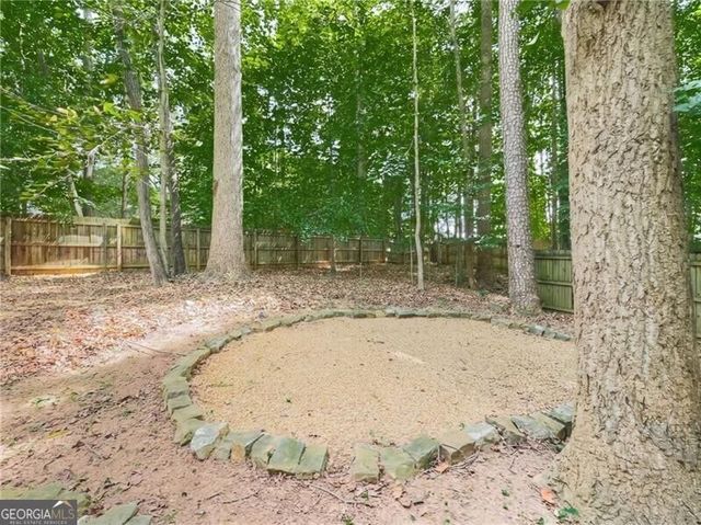 389 Saint Albans Court SW, Mableton, GA 30126