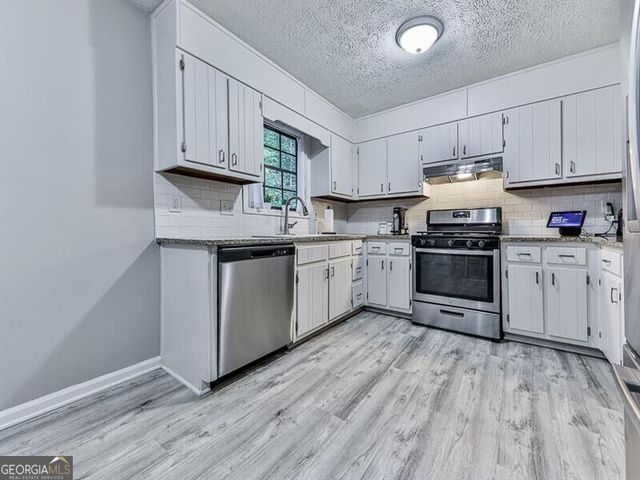 389 Saint Albans Court SW, Mableton, GA 30126