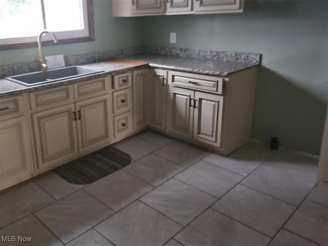 3490 Steubenville Road SE, Carrollton, OH 44615