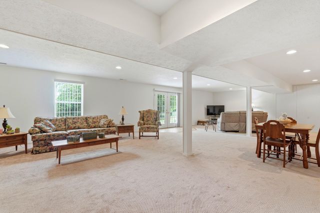 702 Wilshire Drive, Branson, MO 65616