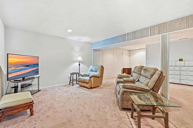 702 Wilshire Drive, Branson, MO 65616