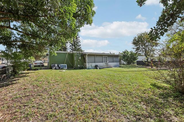 16440 NW 23rd Ct, Miami Gardens, FL 33054