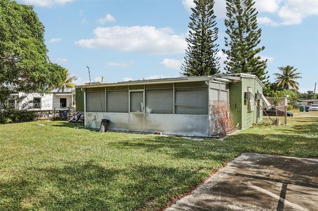 16440 NW 23rd Ct, Miami Gardens, FL 33054