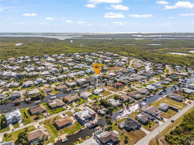 6331 Plumosa AVE, Fort Myers, FL 33908