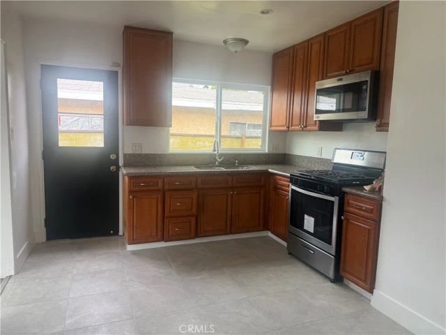 11922 Hopland, Norwalk, CA 90650