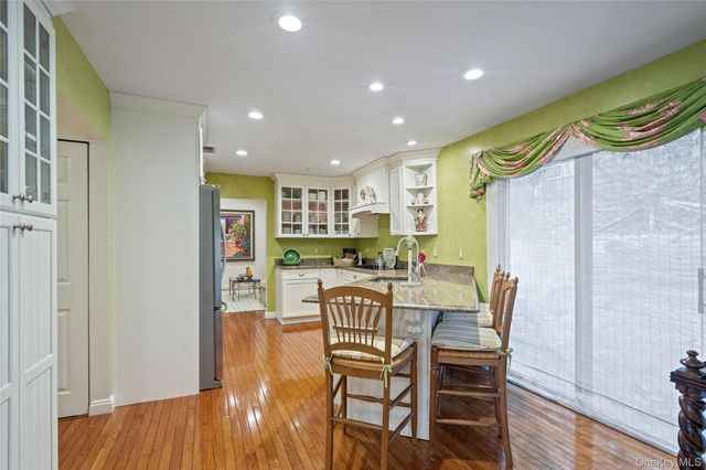 260 Vista Drive 260, Jericho, NY 11753