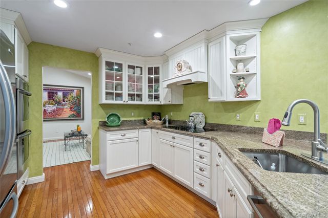 260 Vista Drive 260, Jericho, NY 11753