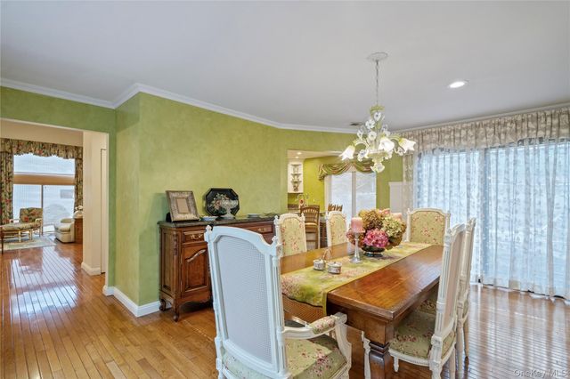 260 Vista Drive 260, Jericho, NY 11753