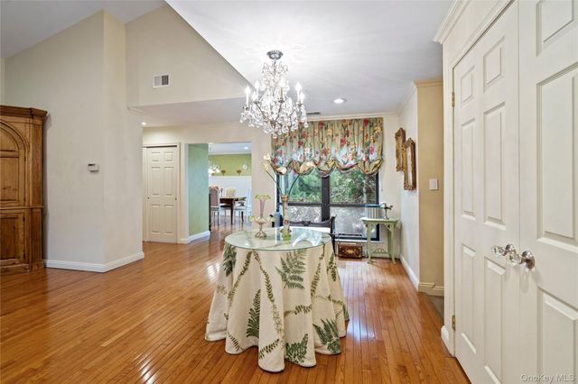 260 Vista Drive 260, Jericho, NY 11753