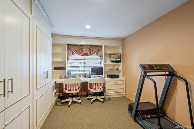 260 Vista Drive 260, Jericho, NY 11753