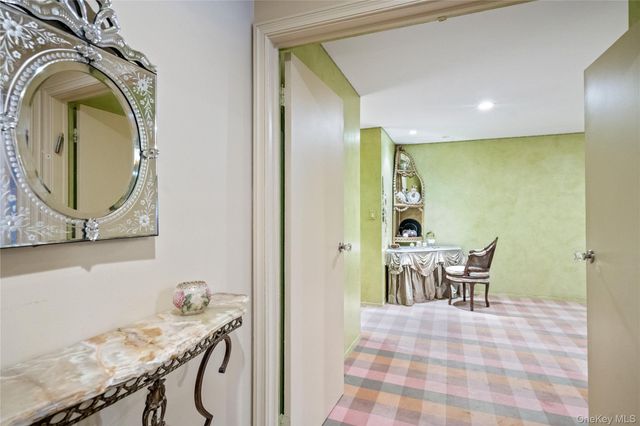 260 Vista Drive 260, Jericho, NY 11753