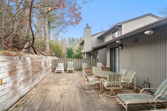 260 Vista Drive 260, Jericho, NY 11753