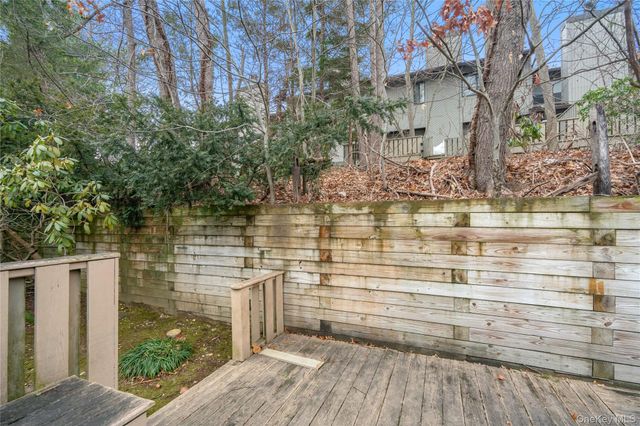 260 Vista Drive 260, Jericho, NY 11753