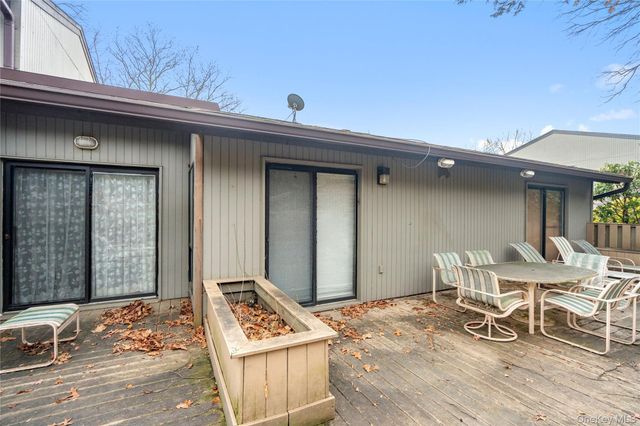 260 Vista Drive 260, Jericho, NY 11753