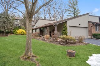 260 Vista Drive 260, Jericho, NY 11753