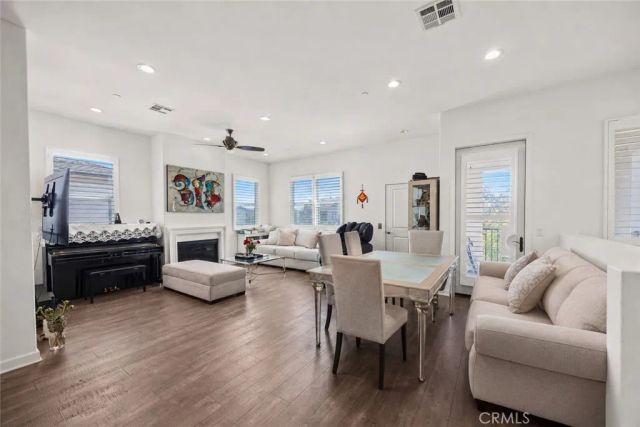 156 Follyhatch, Irvine, CA 92618