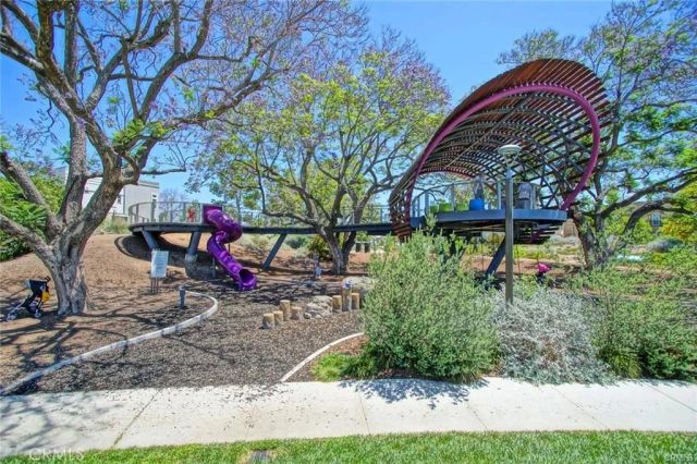 156 Follyhatch, Irvine, CA 92618