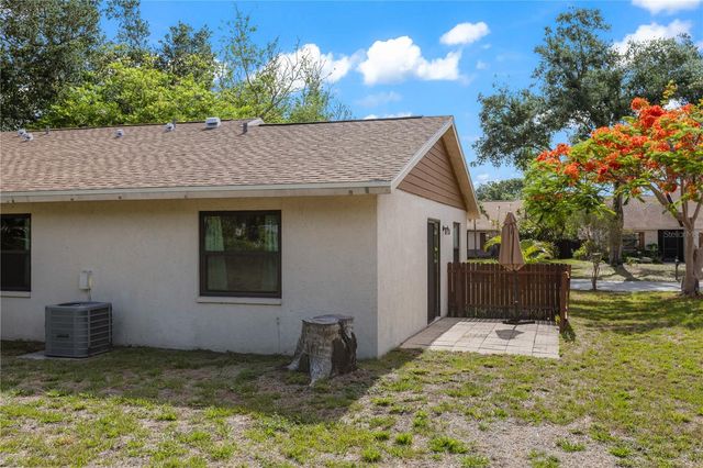5723 DEER HOLLOW TRAIL, Sarasota, FL 34232