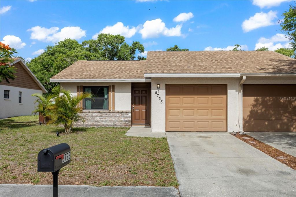 5723 DEER HOLLOW TRAIL, Sarasota, FL 34232