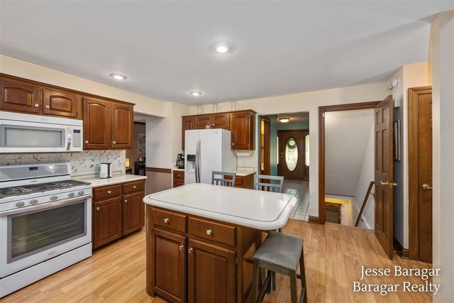 2808 Byron Station Drive, Byron Center, MI 49315