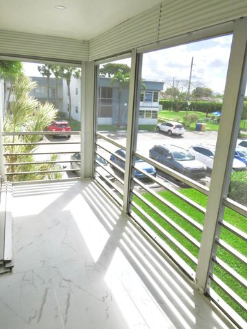 557 Burgundy L, Delray Beach, FL 33484