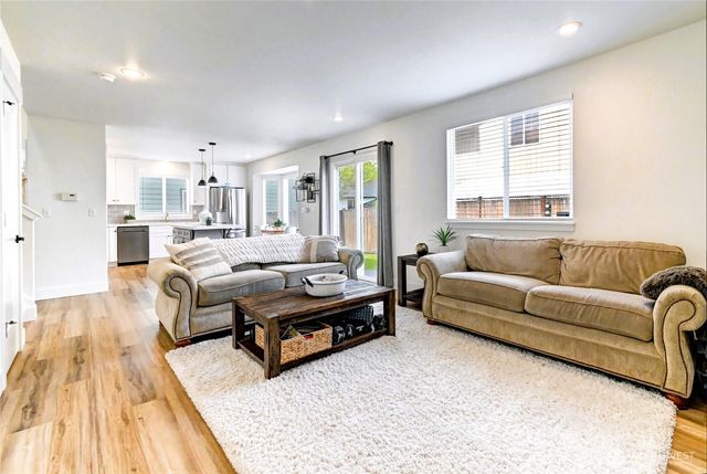 4315 136th Street SE, Mill Creek, WA 98012