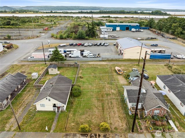 2214 Pacific Avenue, Hoquiam, WA 98550