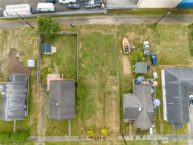 2214 Pacific Avenue, Hoquiam, WA 98550