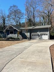 1405 Rainbow Circle, Griffin, GA 30224