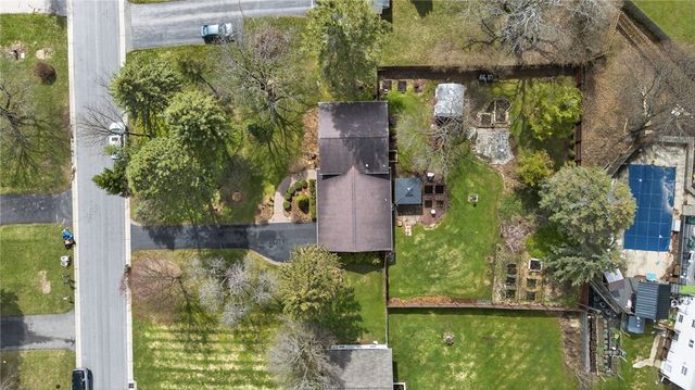 15 Matthew Drive, Perinton, NY 14450