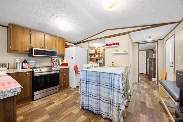 2412 W Bogey Drive, Mission, TX 78572