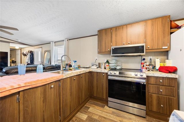 2412 W Bogey Drive, Mission, TX 78572