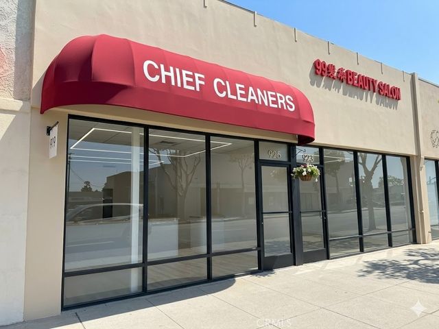 919 W Valley, Alhambra, CA 91803