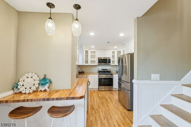 49 Birch Pkwy, Byram Twp., NJ 07871