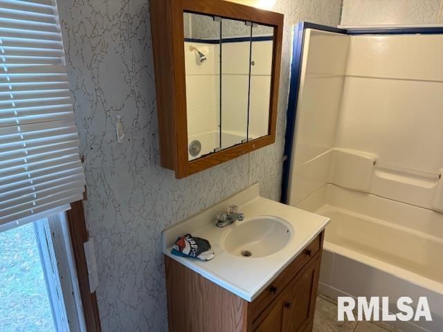 524 S 17TH Street, Murphysboro, IL 62966