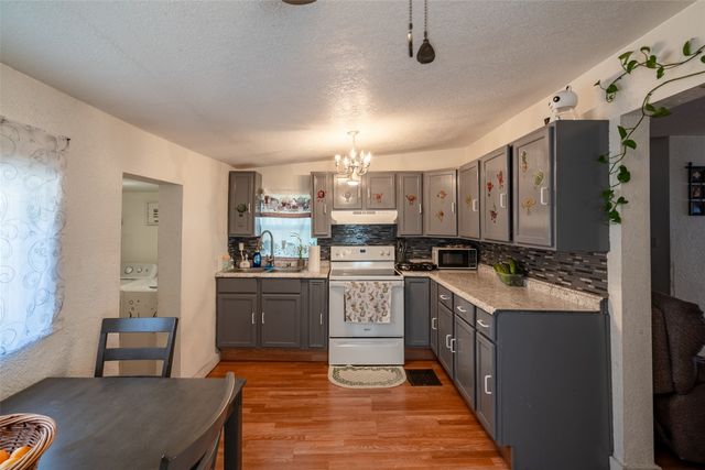 221 E Anson Street, Marshalltown, IA 50158