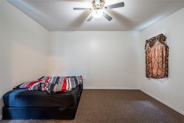 221 E Anson Street, Marshalltown, IA 50158